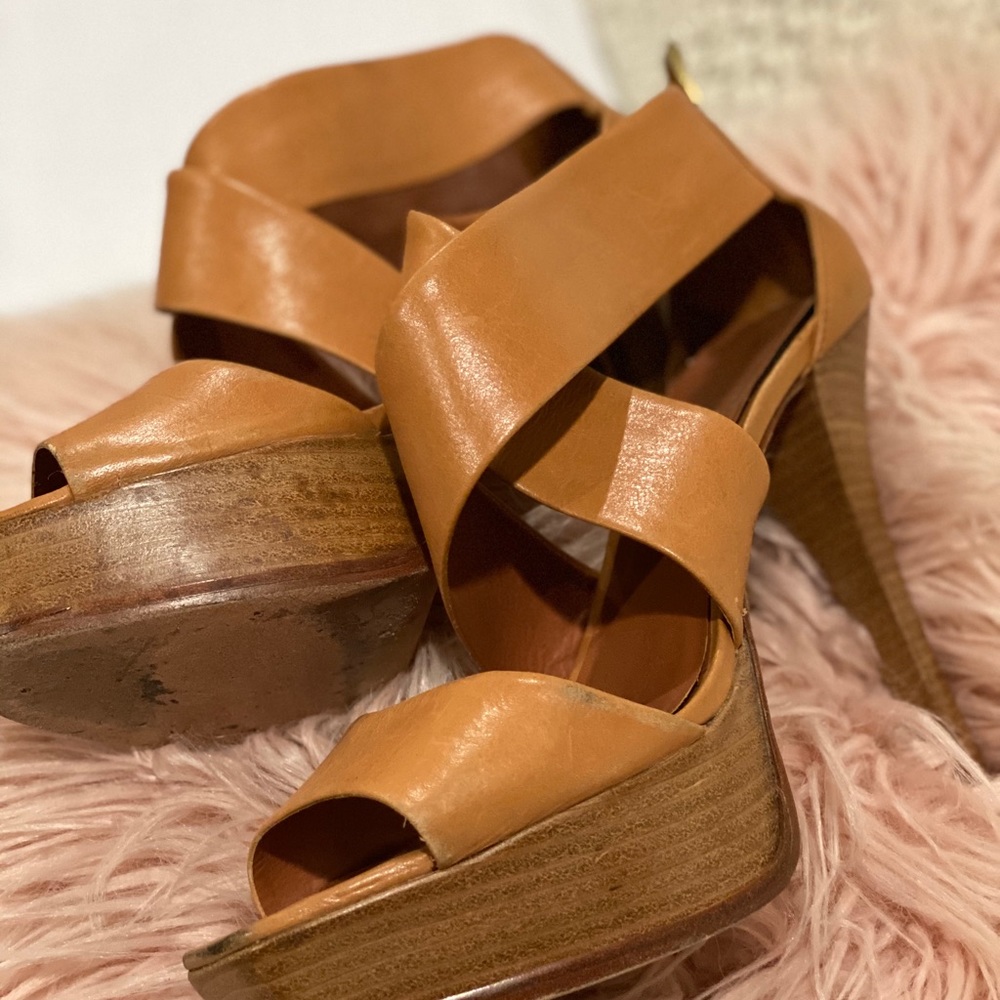 Camel leather Pour La Victories heels